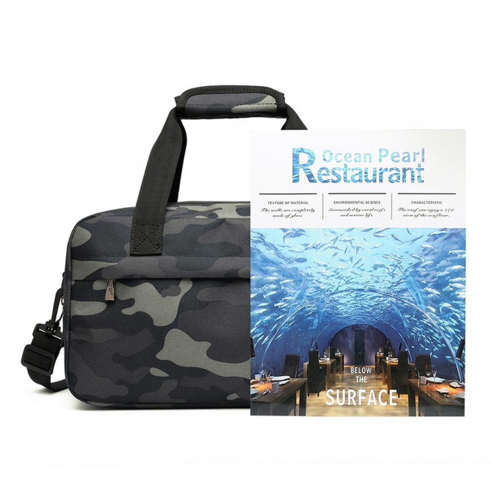 E1960S - KONO LIGHTWEIGHT MULTI PURPOSE UNISEX SPORTS TRAVEL DUFFEL BAG - CAMOUFLAGE - The Baggage Shop